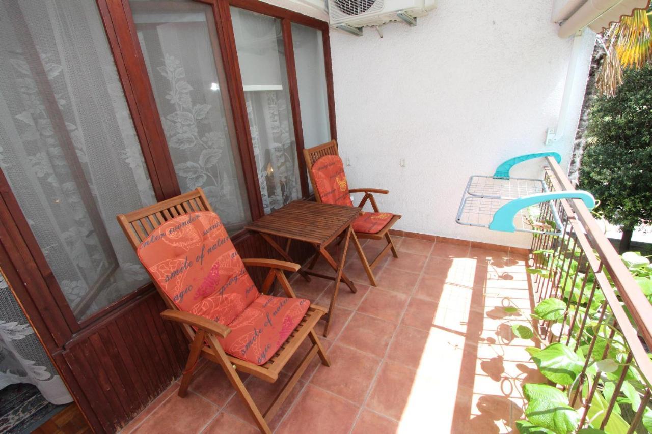 Rooms And Apartments Dino Rovinj Exterior photo